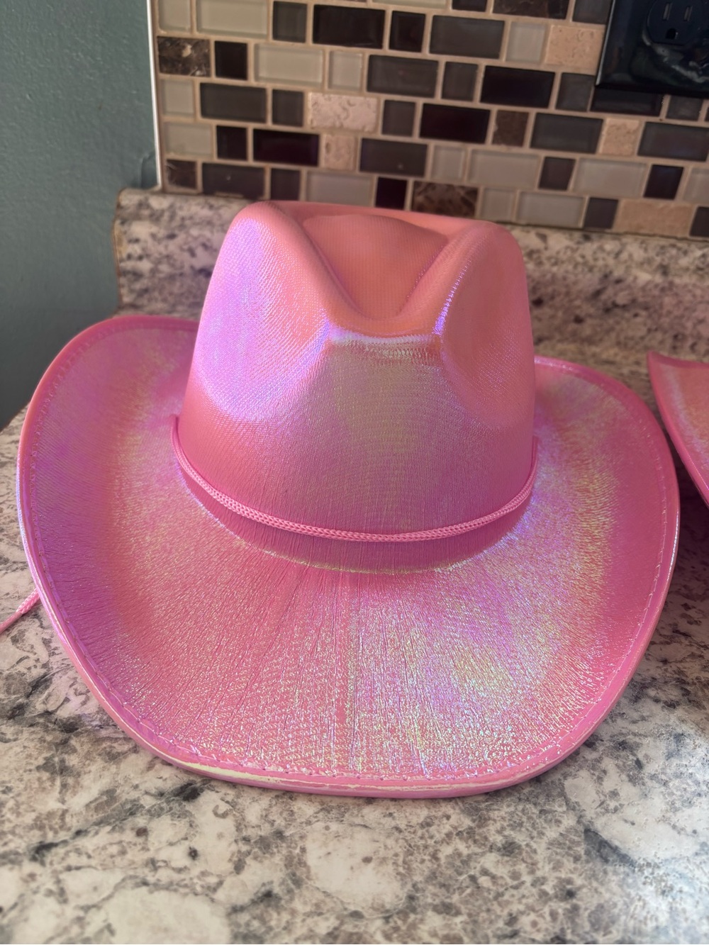 Unused pink shimmer cowboy hats - Picture 4 of 4